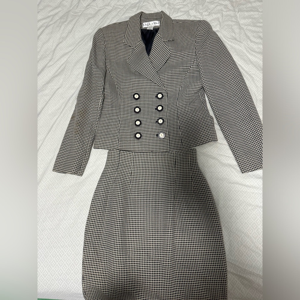 Vintage Dior skirt suit, good condition, size 2